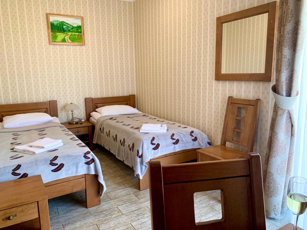 Mini Hotel Solnce Karpat Поляна Экстерьер фото