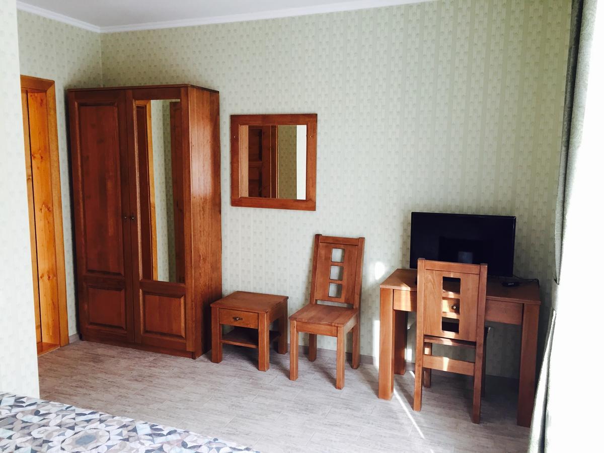 Mini Hotel Solnce Karpat Поляна Экстерьер фото