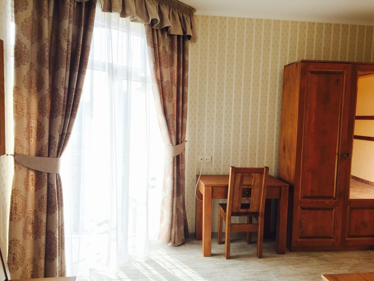 Mini Hotel Solnce Karpat Поляна Экстерьер фото