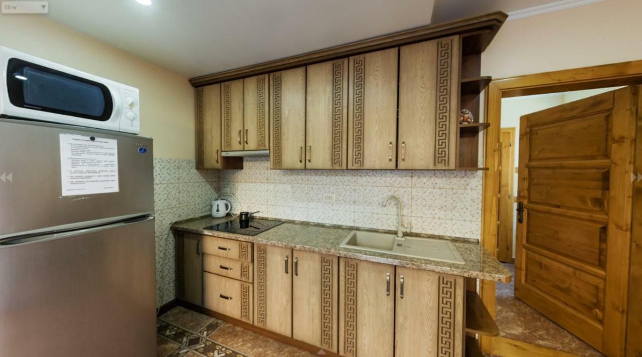 Mini Hotel Solnce Karpat Поляна Экстерьер фото